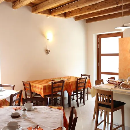 Bed & Breakfast Acero Rosso San Giovanni Lupatoto