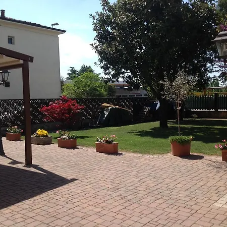 Acero Rosso Bed & Breakfast San Giovanni Lupatoto